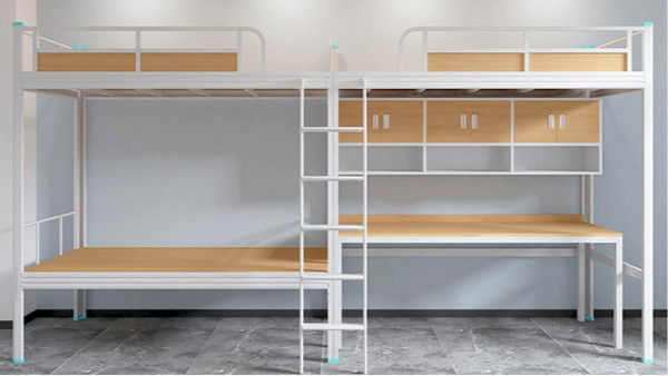 三人宿舍床摆放恰当好处